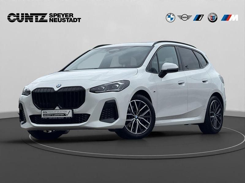 Alpinweiß uni Gebraucht 2022 BMW 223 Active Tourer M Sport Van / Kleinbus | 29.770 € - Bild 1/4