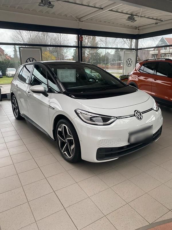 Gebraucht VW ID.3 Pro Performance 150 kW (204 PS) 2023 Weiß Kleinwagen