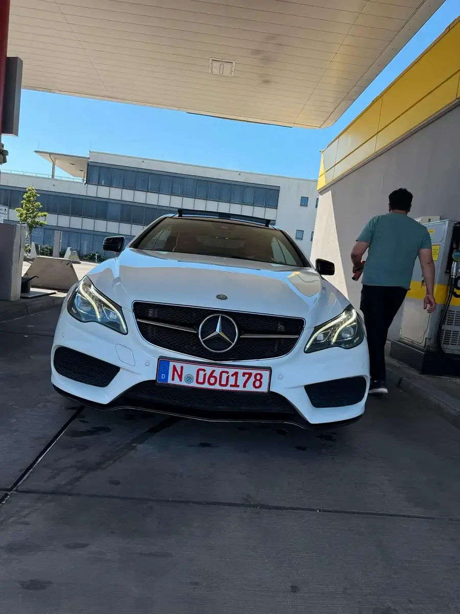 Gebraucht Mercedes E400 333 PS (244 kW) 2016 Weiß Coupé