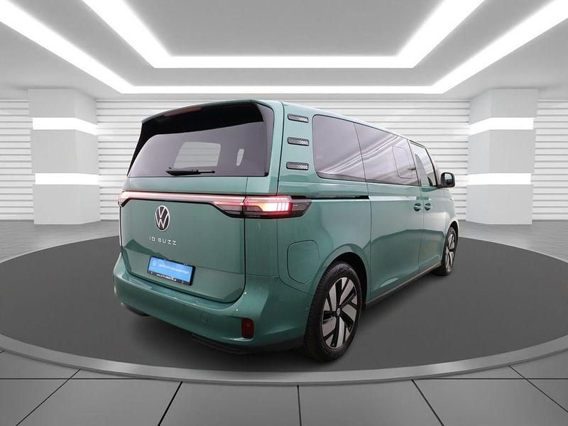 Gebraucht VW ID. Buzz Pro 210 kW (286 PS) 2025 Bay leaf green, metallic Van / Kleinbus