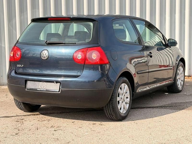 Gebraucht VW Golf IV 102 PS (75 kW) 2004 Blau Limousine