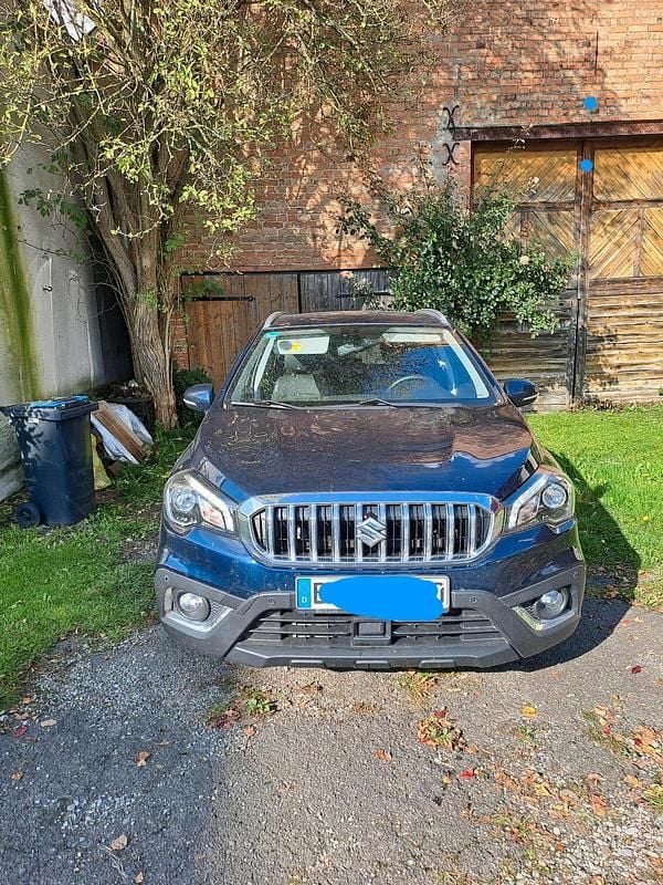 Gebraucht Suzuki SX4 140 PS (102 kW) 2020 Blau SUV