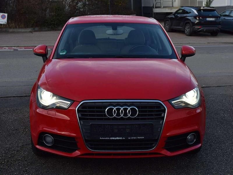 Gebraucht Audi A1 Attraction 122 PS (89 kW) 2012 Rot Kleinwagen