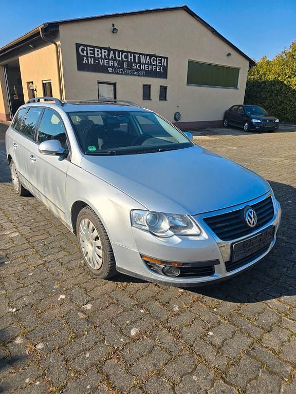 Second-hand VW Passat 122 CP (89 kW) 2010 Argintiu Break