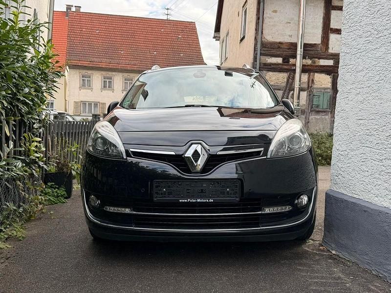 Schwarz Gebraucht 2013 Renault Scénic III Bose Edition Van / Kleinbus | 5.200 € (Fairer Preis) - Bild 1/4