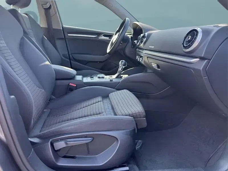 Gebraucht Audi A3 Sportback e-tron 204 PS (150 kW) 2020 Grau Kleinwagen