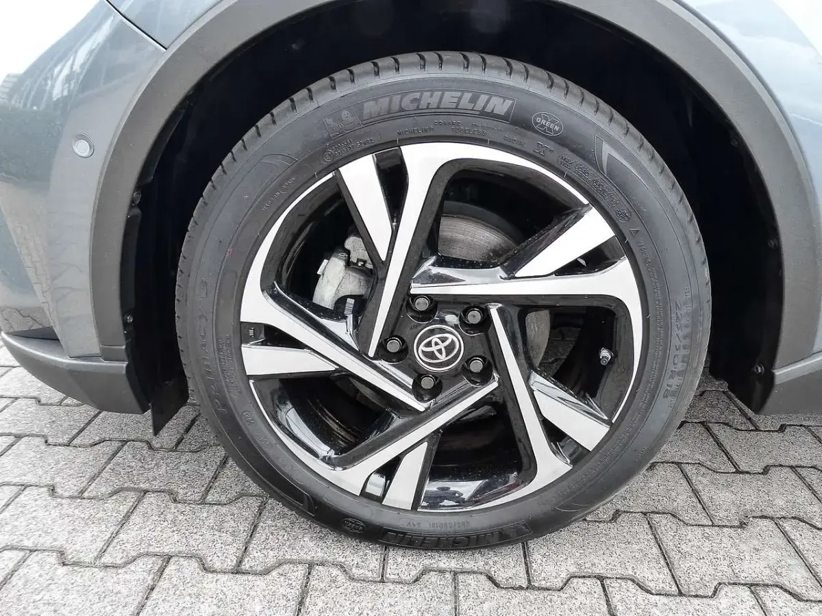Gebraucht Toyota C-HR Team 184 PS (135 kW) 2022 Blau SUV