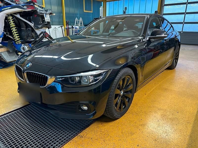 Schwarz Gebraucht 2020 BMW 420 Gran Coupé Coupé | 21.900 € - Bild 1/4