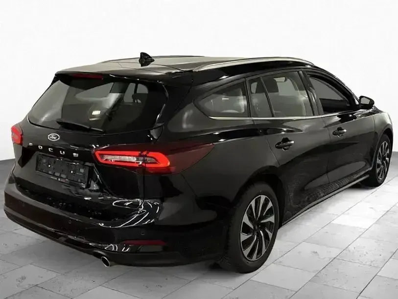 Gebraucht Ford Focus Titanium 125 PS (91 kW) 2025 Agate black metallic Kombi