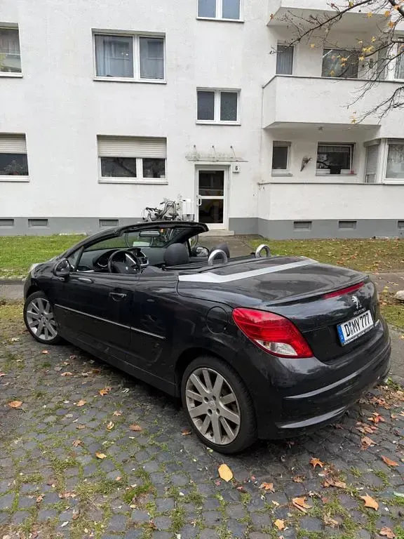 Gebraucht Peugeot 207 CC 120 PS (88 kW) 2014 Schwarz Cabrio