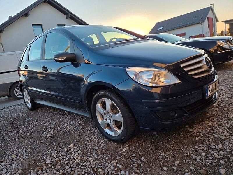 Gebraucht Mercedes B150 95 PS (69 kW) 2005 Blau Van / Kleinbus