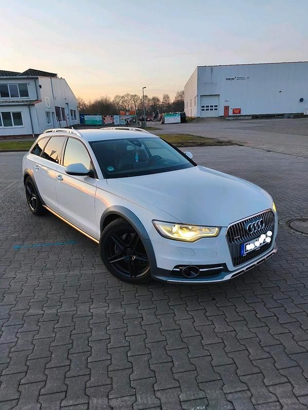 Weiß Gebraucht 2014 Audi A6 Allroad Kombi | 15.950 € (Fairer Preis) - Bild 1/4