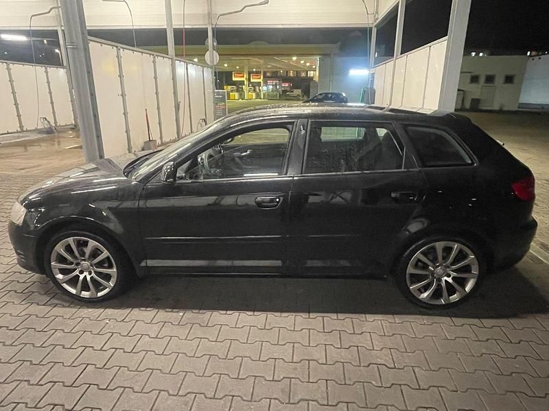 Schwarz Gebraucht 2009 Audi A3 Limousine | 3.200 € (Guter Preis) - Bild 1/4