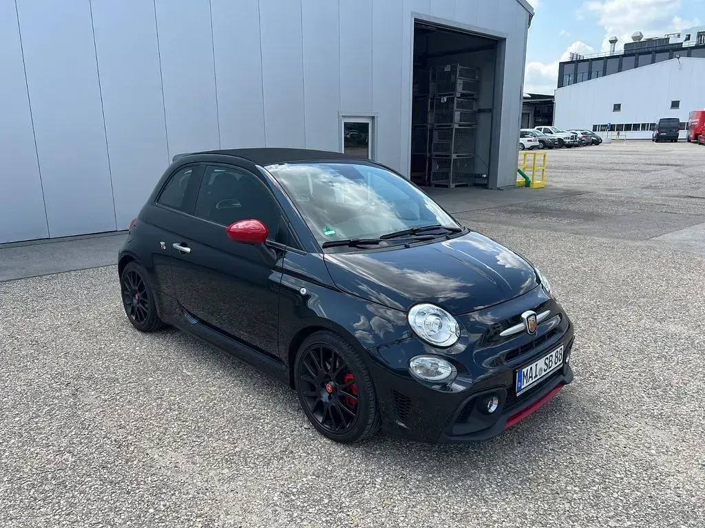 Gebraucht Abarth 595C 165 PS (121 kW) 2023 Schwarz Cabrio