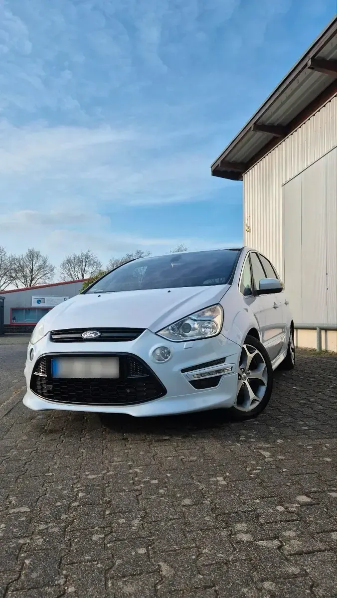 Gebraucht Ford S-MAX S 163 PS (119 kW) 2011 Weiß Van / Kleinbus