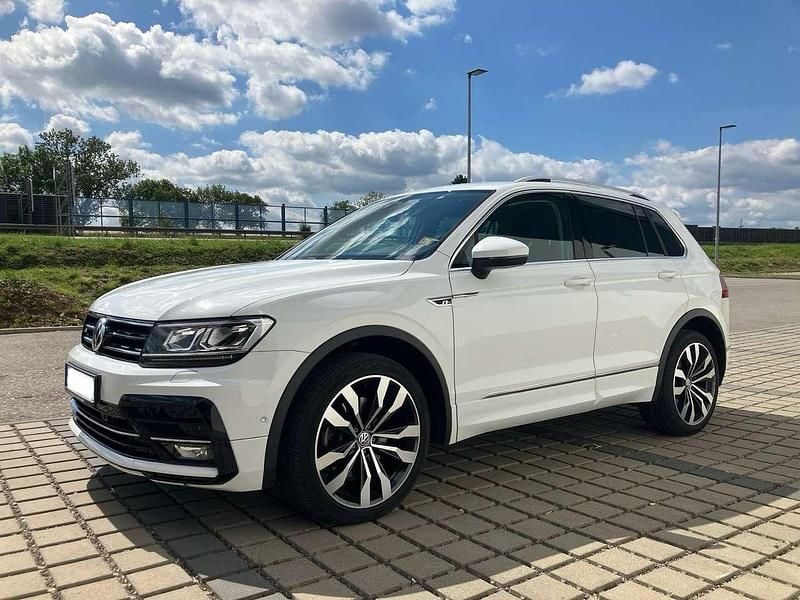 Weiß Gebraucht 2018 VW Tiguan Highline SUV | 25.500 € (Guter Preis) - Bild 1/4