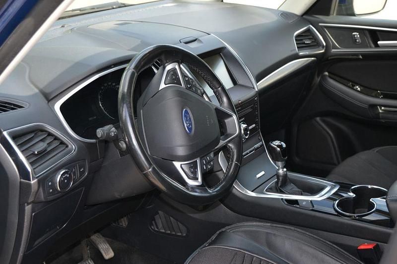 Gebraucht Ford S-MAX Titanium 190 PS (139 kW) 2019 Blau Van / Kleinbus