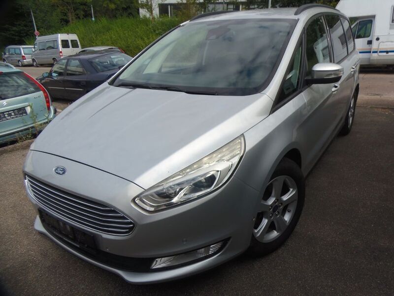 Silber Gebraucht 2016 Ford Galaxy Van / Kleinbus | 6.800 € (Fairer Preis) - Bild 1/4