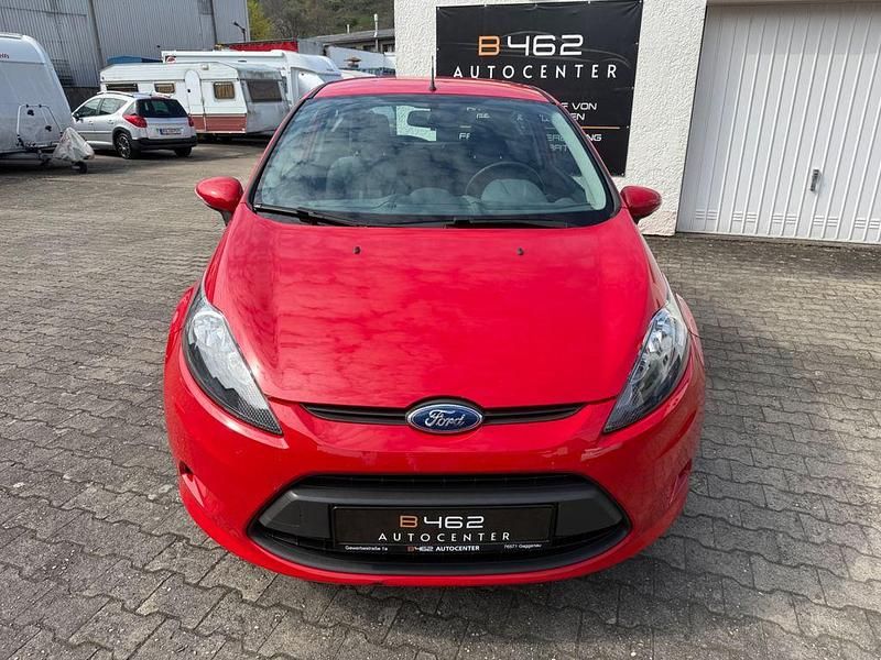Gebraucht Ford Fiesta Trend 82 PS (60 kW) 2009 Rot Kleinwagen