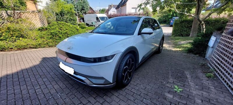 Weiß Gebraucht 2023 Hyundai Ioniq 5 SUV | 35.200 € (Superpreis) - Bild 1/4