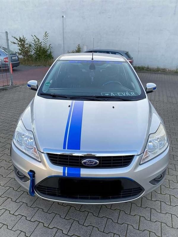 Gebraucht 2010 Ford Focus Ghia Kombi | 2.200 € (Guter Preis) - Bild 1/4
