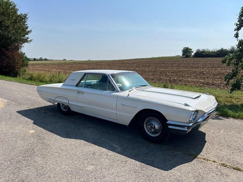 Gebraucht Ford V8 300 PS (220 kW) 1964 Weiß Coupé