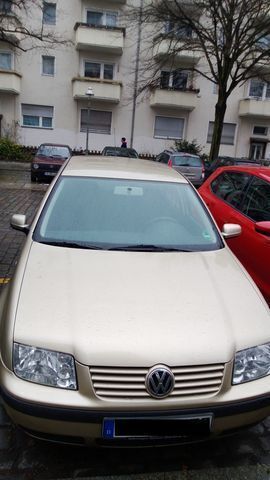 Gebraucht VW Bora 75 PS (55 kW) 2000 Gold metallic Limousine