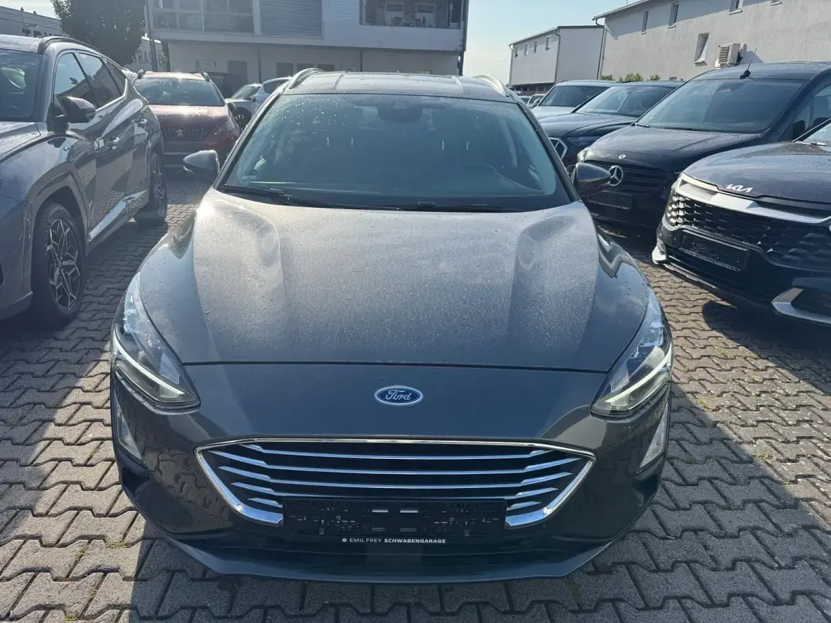 Gebraucht Ford Focus Titanium 155 PS (114 kW) 2020 Grau Kombi