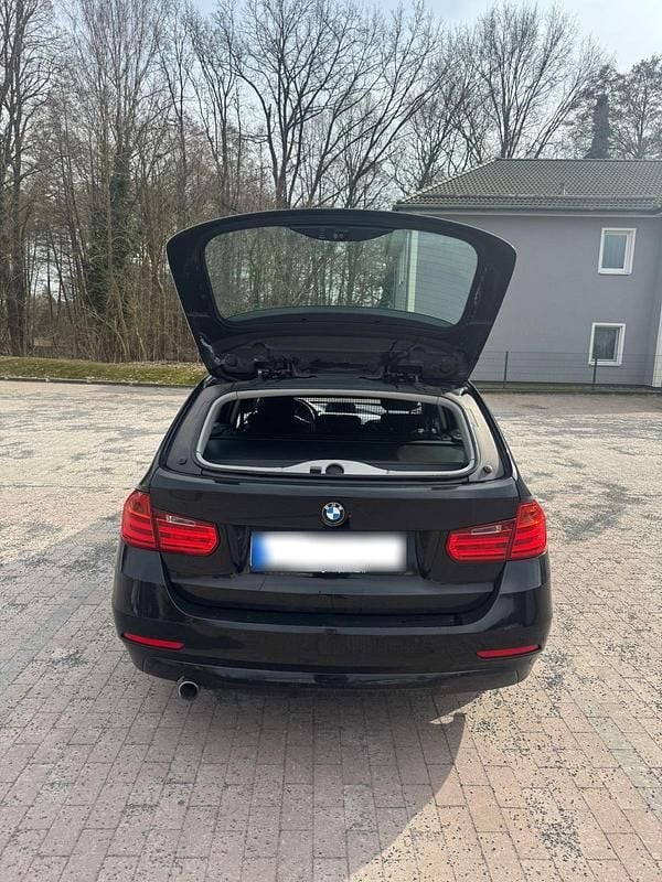 Gebraucht BMW 320 184 PS (135 kW) 2014 Schwarz Kombi