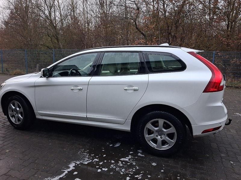 Gebraucht Volvo XC60 180 PS (132 kW) 2014 Weiß SUV