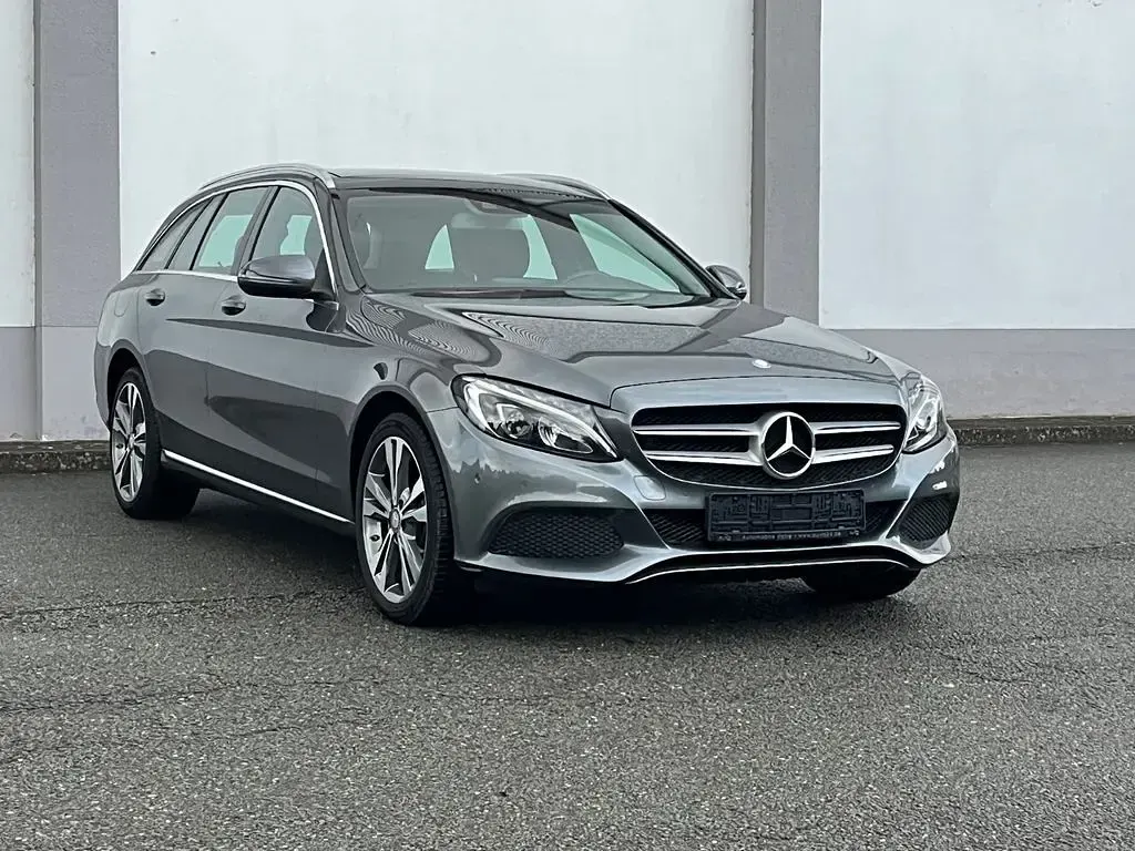 Gebraucht Mercedes C220 170 PS (125 kW) 2016 Grau Kombi