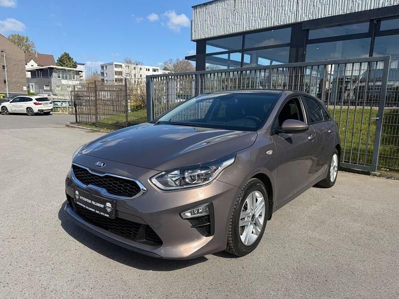 Gebraucht Kia Ceed 101 PS (74 kW) 2019 Braun Kleinwagen