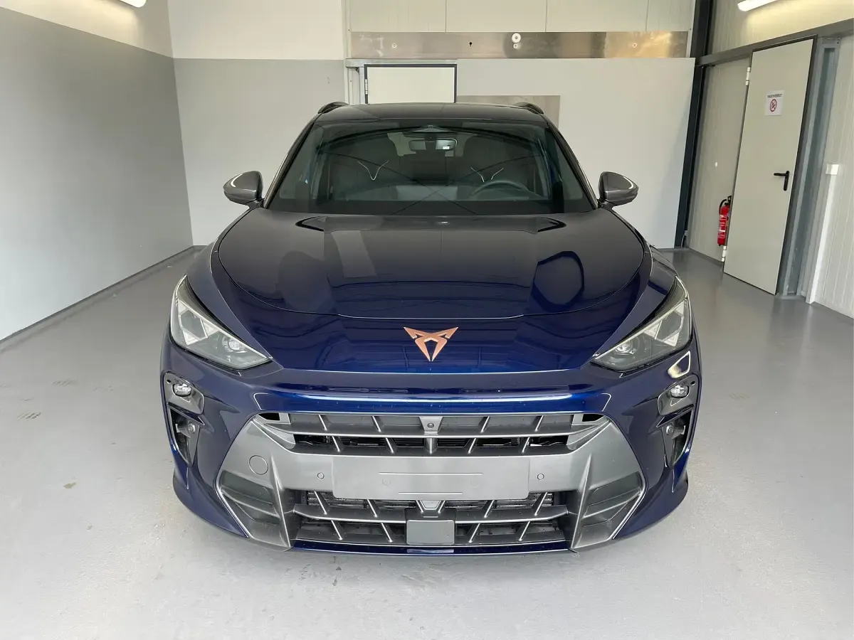 Neu Cupra Terramar 150 PS (110 kW) 2026 [2d2d] cosmosblau metallic SUV
