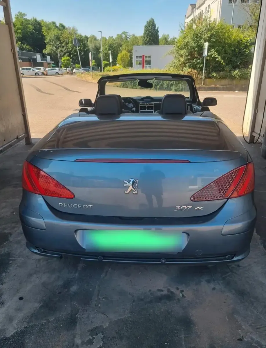 Gebraucht Peugeot 307 CC 136 PS (100 kW) 2004 Silber Cabrio