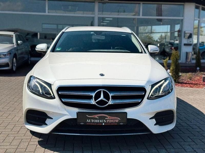 Gebraucht Mercedes E200 AMG 150 PS (110 kW) 2018 Weiß Limousine