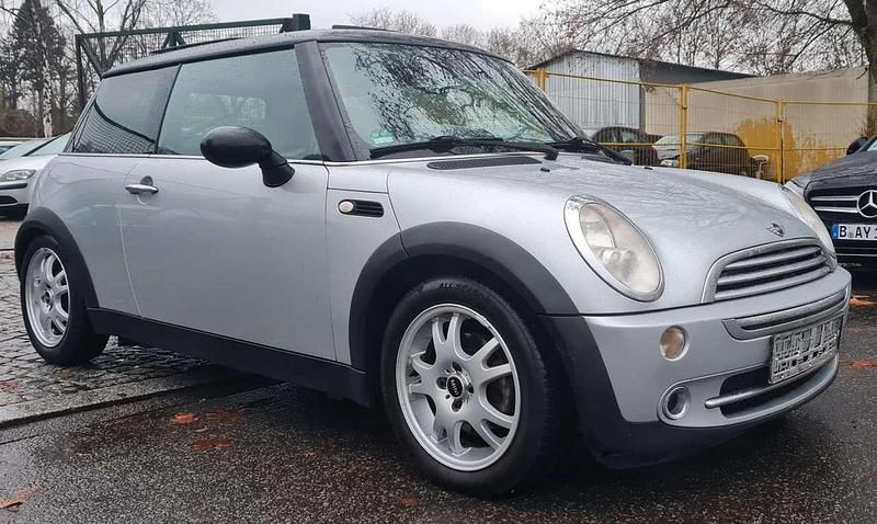 Pure silver Gebraucht 2004 Mini Cooper Kleinwagen | 1.850 € (Superpreis) - Bild 1/4