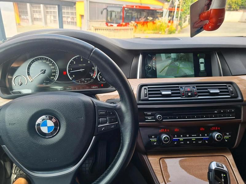 Gebraucht BMW 535 313 PS (230 kW) 2013 Blau Kombi