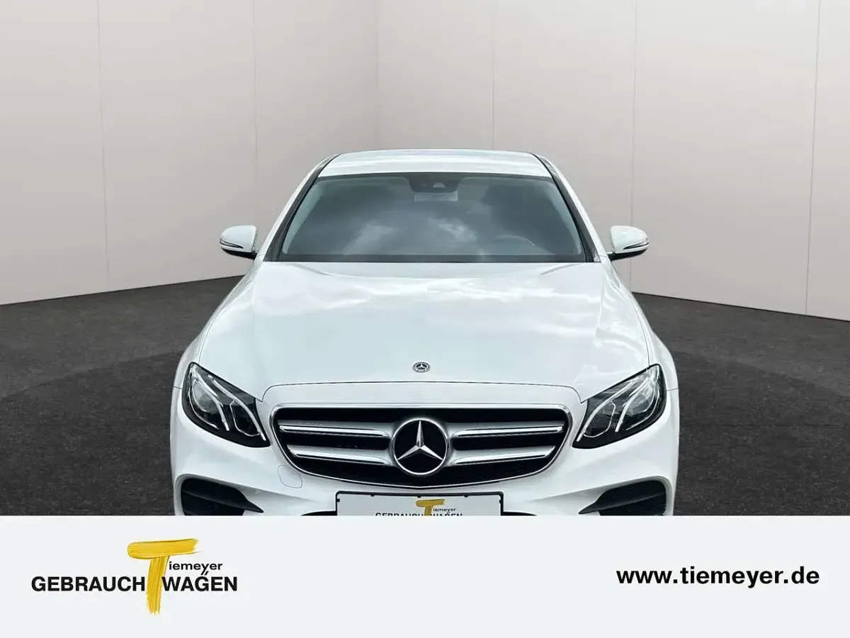 Gebraucht Mercedes E350 Avantgarde 286 PS (210 kW) 2018 Weiß Limousine