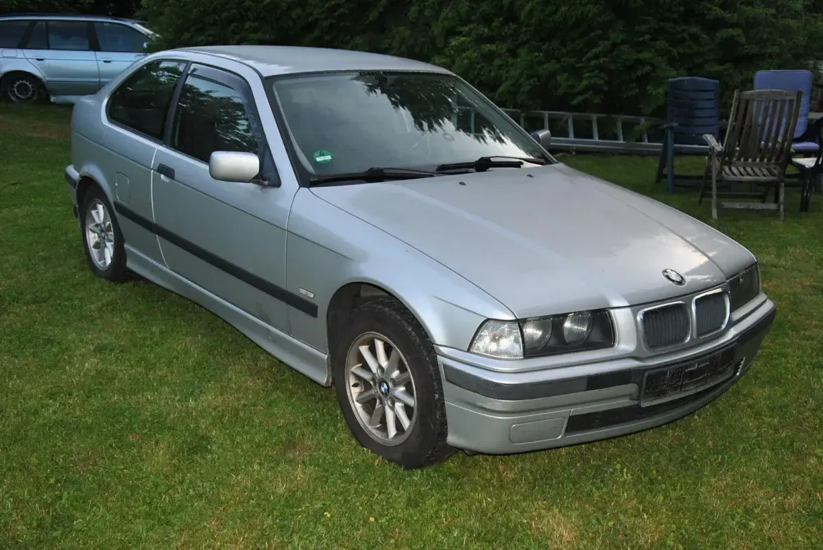 Gebraucht BMW 316 105 PS (77 kW) 2000 Grau Limousine