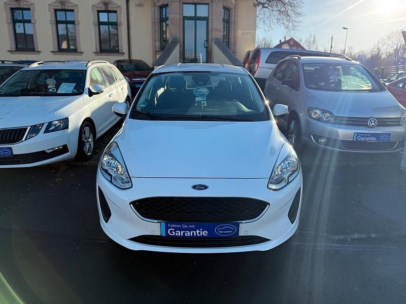 Gebraucht Ford Fiesta 71 PS (52 kW) 2018 Weiß Kleinwagen
