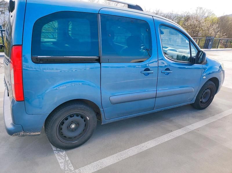 Gebraucht Peugeot Partner Tepee 109 PS (80 kW) 2008 Blau Van / Kleinbus
