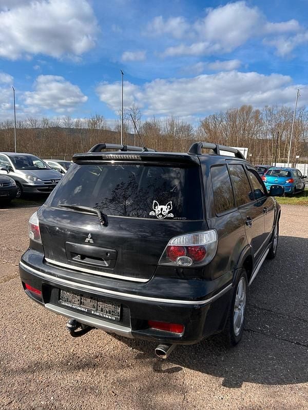 Gebraucht Mitsubishi Outlander 160 PS (117 kW) 2006 Schwarz SUV