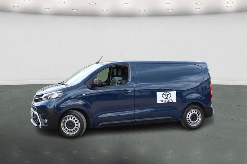 Gebraucht Toyota Proace 116 PS (85 kW) 2019 Blau Van / Kleinbus