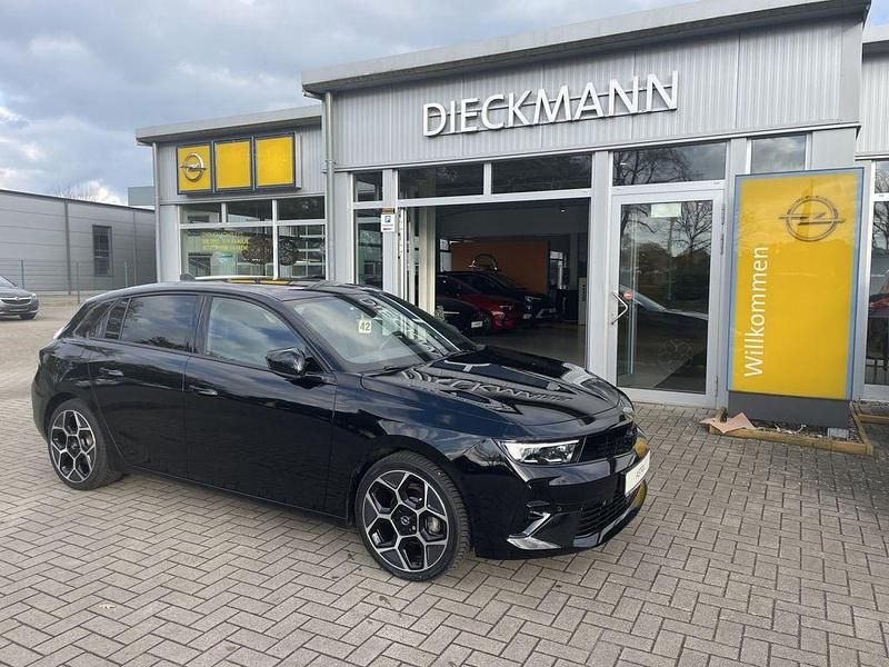 Gebraucht Opel Astra Ultimate 131 PS (96 kW) 2024 Karbonschwarz Limousine