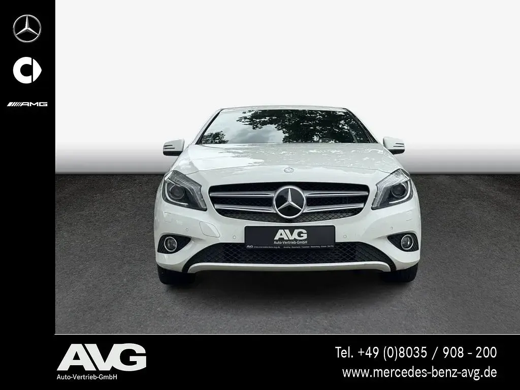 Gebraucht Mercedes A200 136 PS (100 kW) 2014 Weiß Kleinwagen