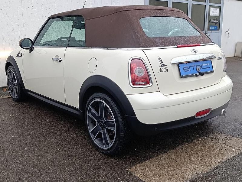 Gebraucht Mini Cooper Cabriolet 122 PS (89 kW) 2010 Weiß (pepper (old english) white) Cabrio