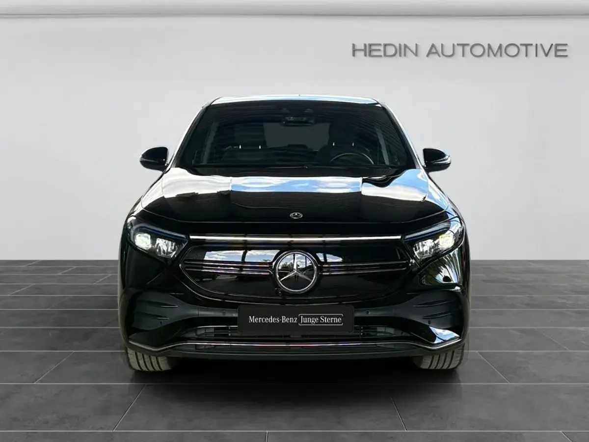 Gebraucht Mercedes EQA250+ AMG 102 kW (140 PS) 2023 Schwarz SUV