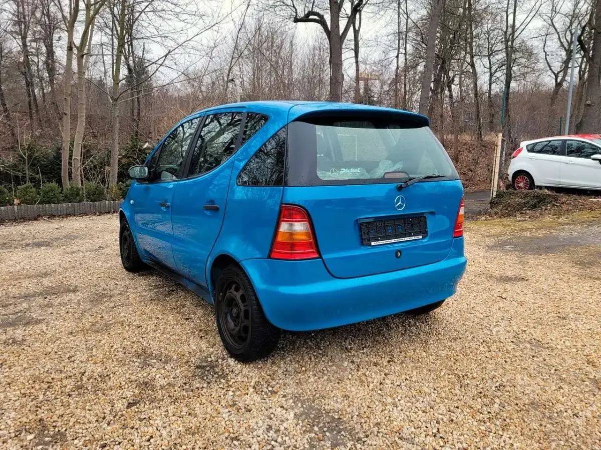 Gebraucht Mercedes A160 Classic 102 PS (75 kW) 1998 Blau Kleinwagen