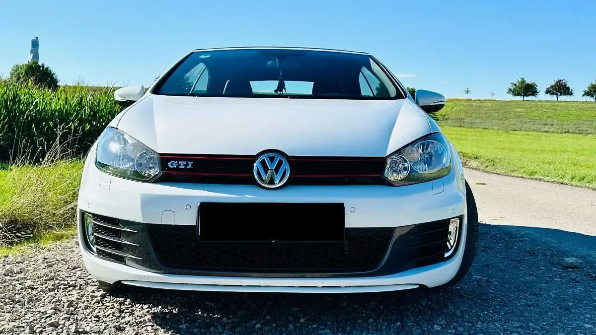 Gebraucht VW Golf Cabriolet GTI 211 PS (155 kW) 2015 Weiß Cabrio