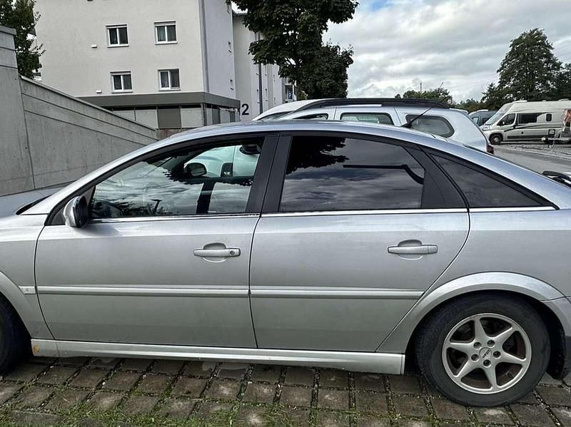 Gebraucht Opel Vectra 147 PS (108 kW) 2003 Silber Limousine